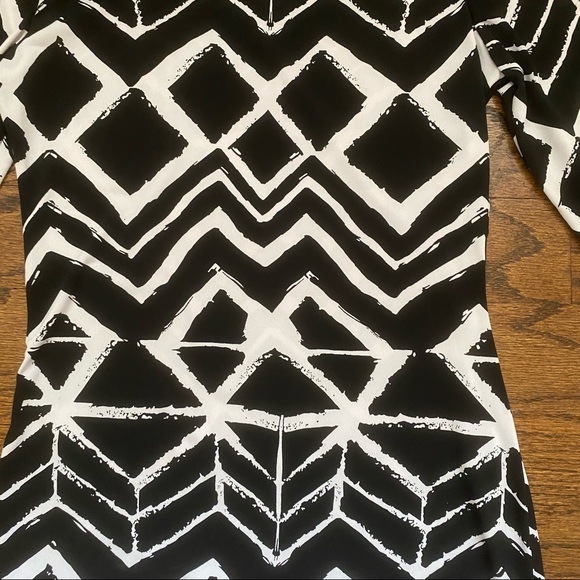 Black and white geometric print bodycon dress - Picture 4 of 4